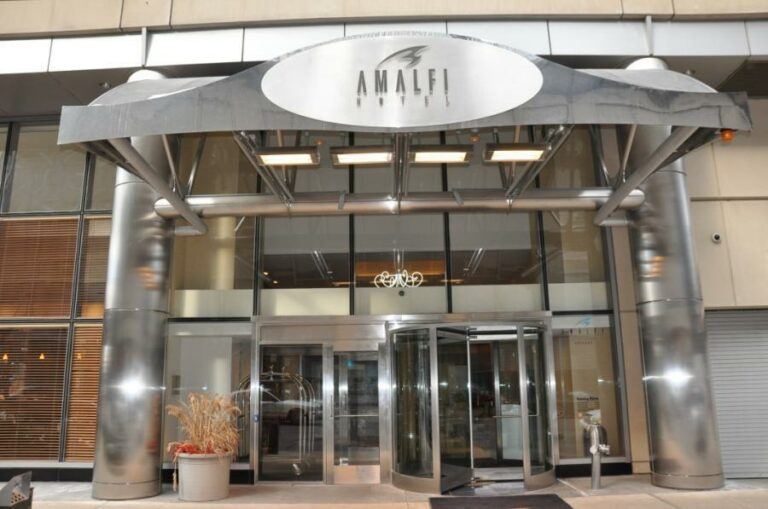 Amalfi Hotel (now Kinzie) Renovation, Chicago, IL